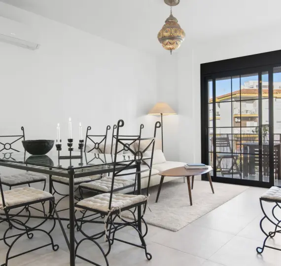 Middle floor apartment R5226589