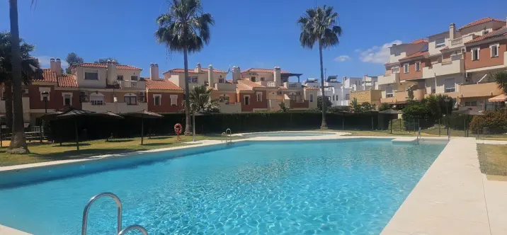 Продажа таунхауса в Rincón de la Victoria 0