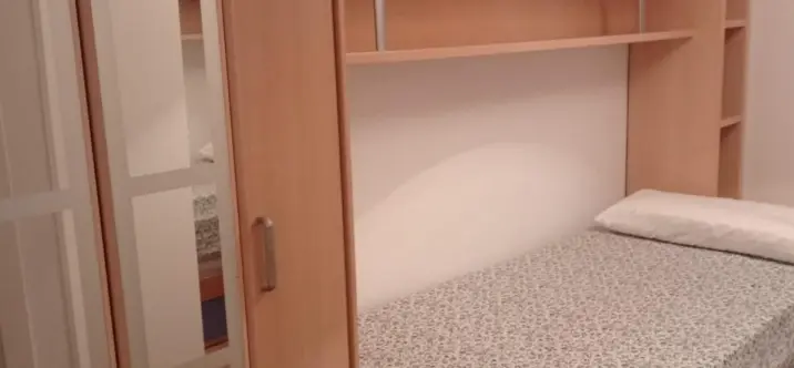 Sale of middle floor apartment in Málaga 3