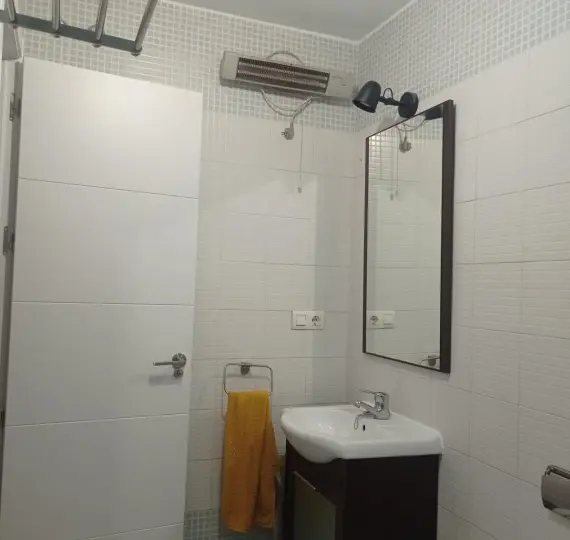 Sale of middle floor apartment in Málaga