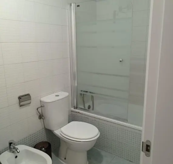 Sale of middle floor apartment in Málaga