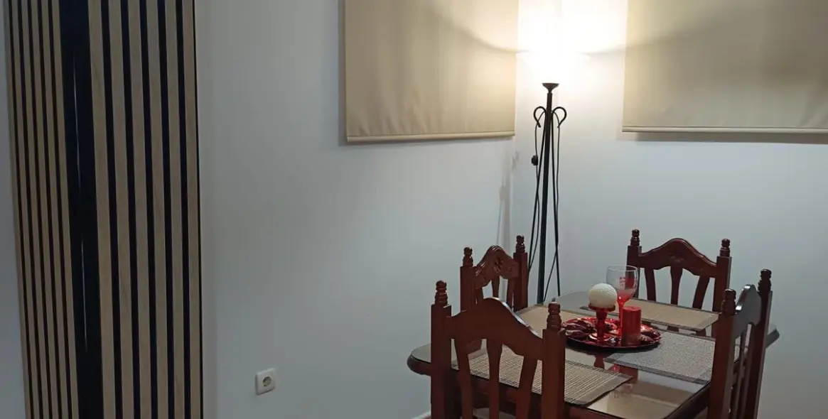 Sale of middle floor apartment in Málaga 12