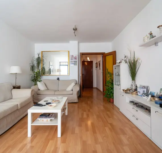 Продажа апартаментов на среднем этаже в Torreblanca