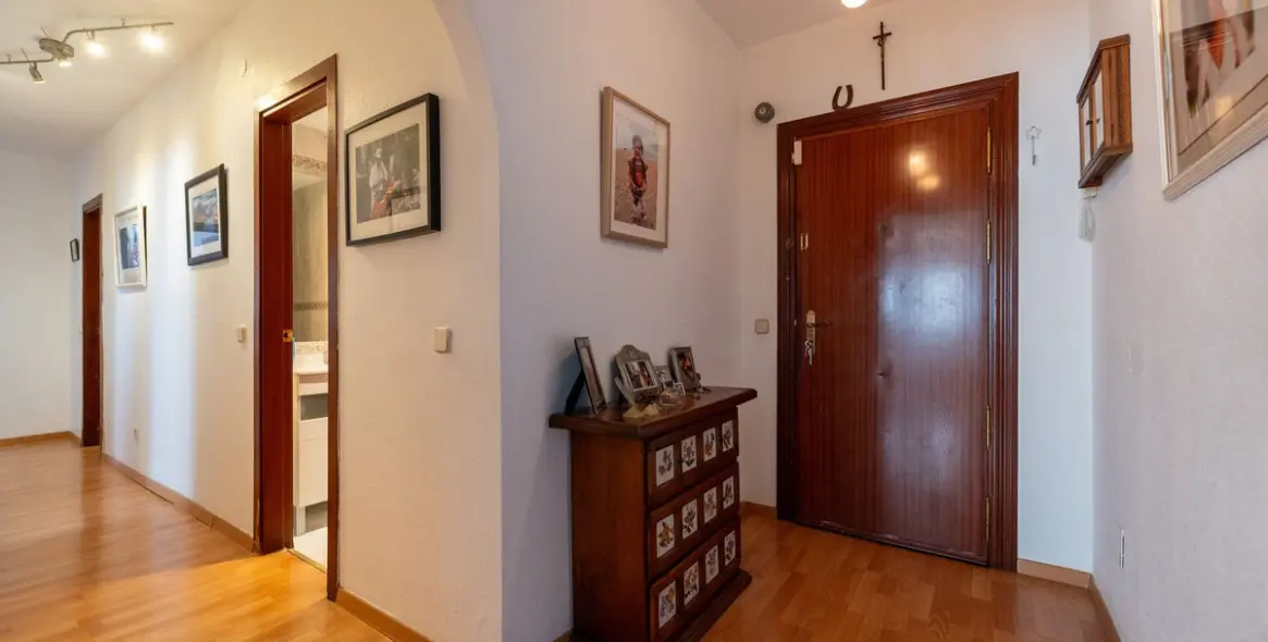 Продажа апартаментов на среднем этаже в Torreblanca 7