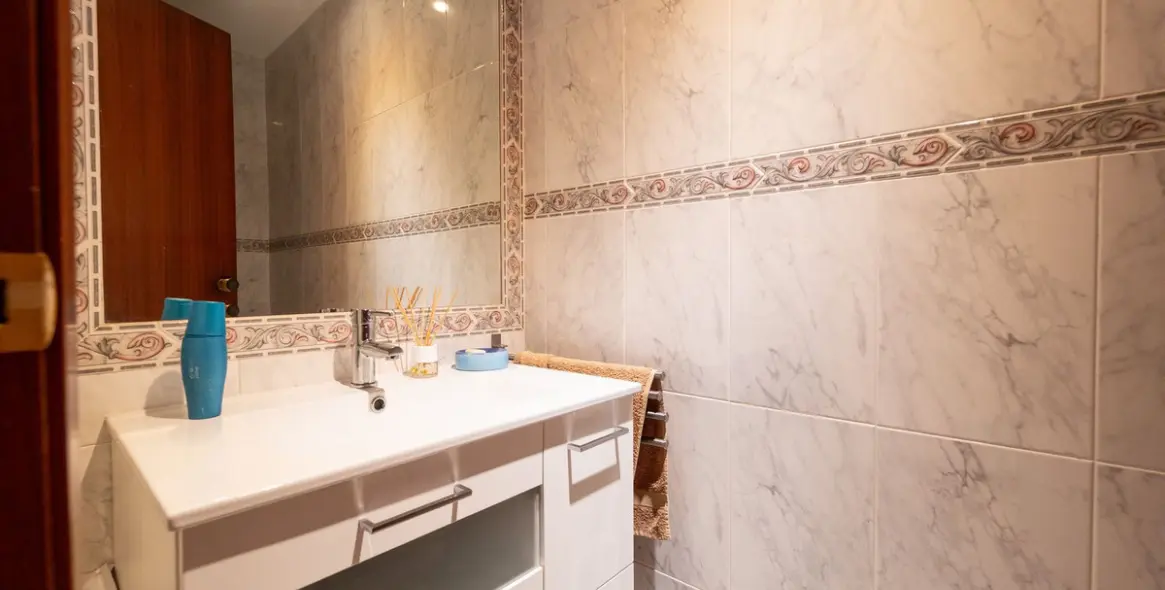 Продажа апартаментов на среднем этаже в Torreblanca 12