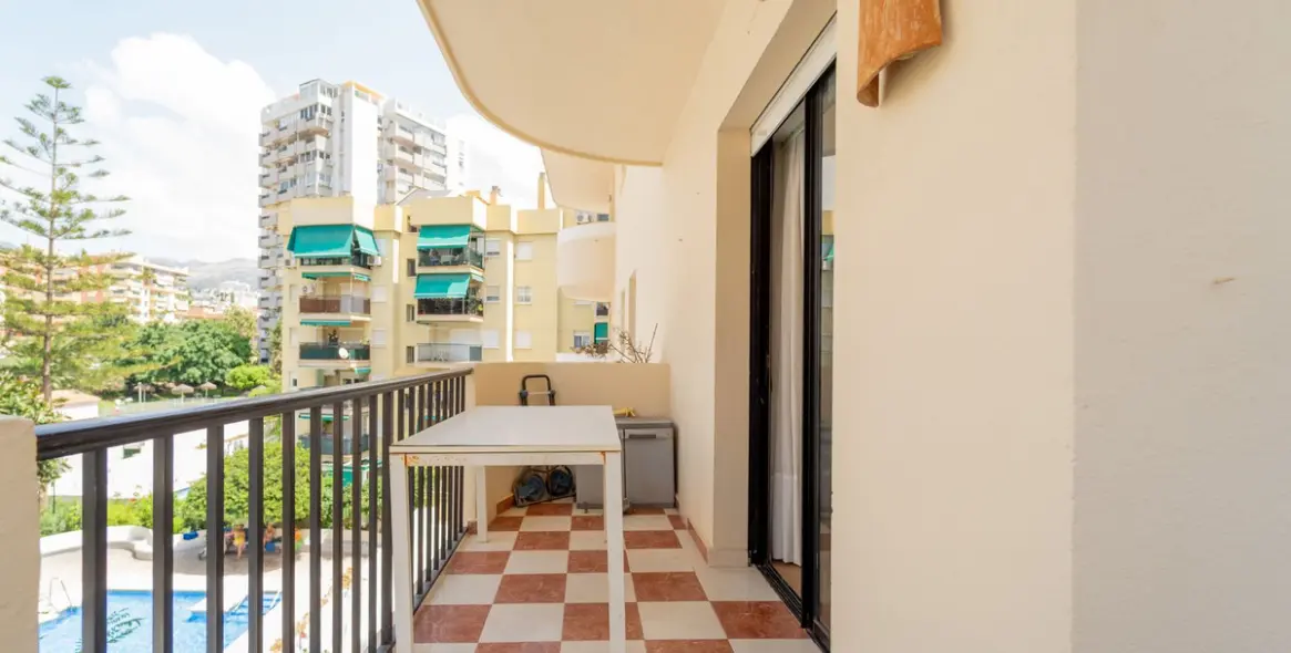 Продажа апартаментов на среднем этаже в Torreblanca 16