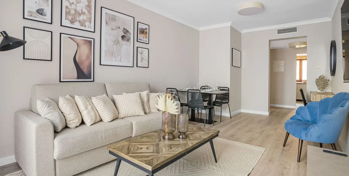 Sale of penthouse duplex in El Paraiso 3