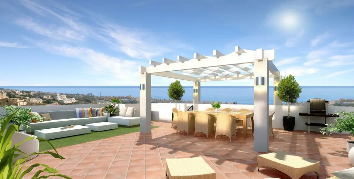 Sale of middle floor apartment in Rincón de la Victoria 5