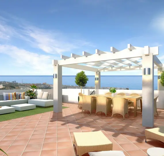 Sale of middle floor apartment in Rincón de la Victoria