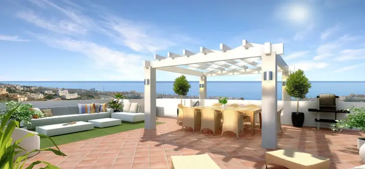 Sale of middle floor apartment in Rincón de la Victoria 4