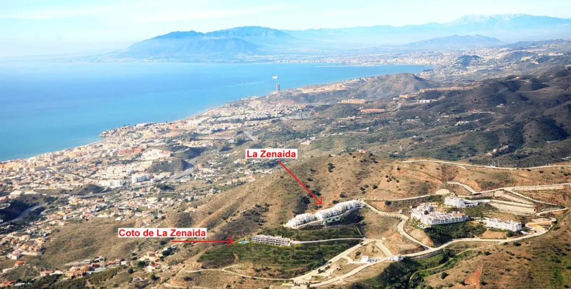 Sale of middle floor apartment in Rincón de la Victoria 13