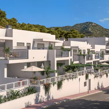 Продажа апартаментов на среднем этаже в Benalmadena