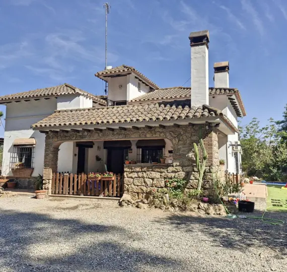Sale of finca - cortijo in Coín