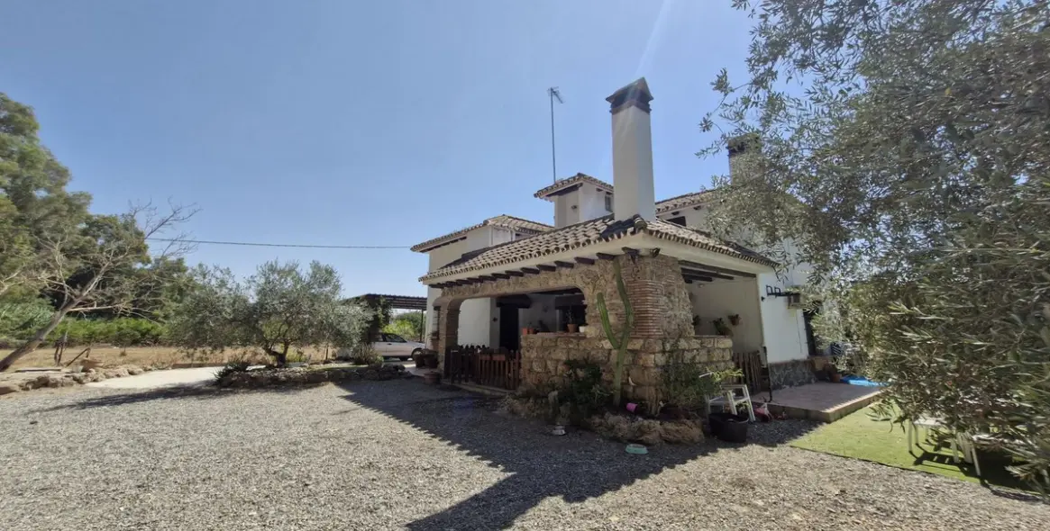 Sale of finca - cortijo in Coín 15
