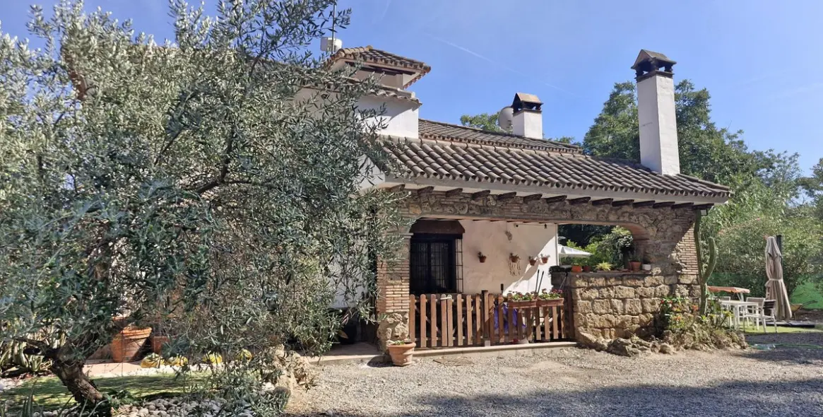 Sale of finca - cortijo in Coín 16