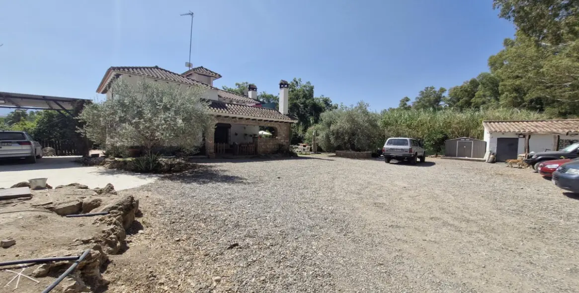 Sale of finca - cortijo in Coín 19