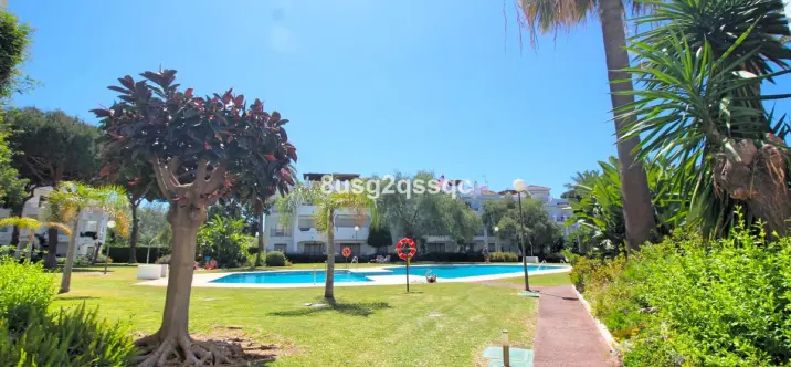 Продажа апартаментов на среднем этаже в Costalita 2