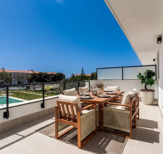 Middle floor apartment R5131783