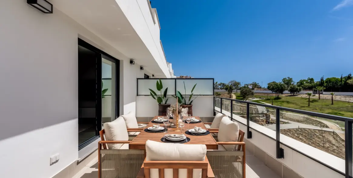 Sale of middle floor apartment in Estepona (district Estepona) 8