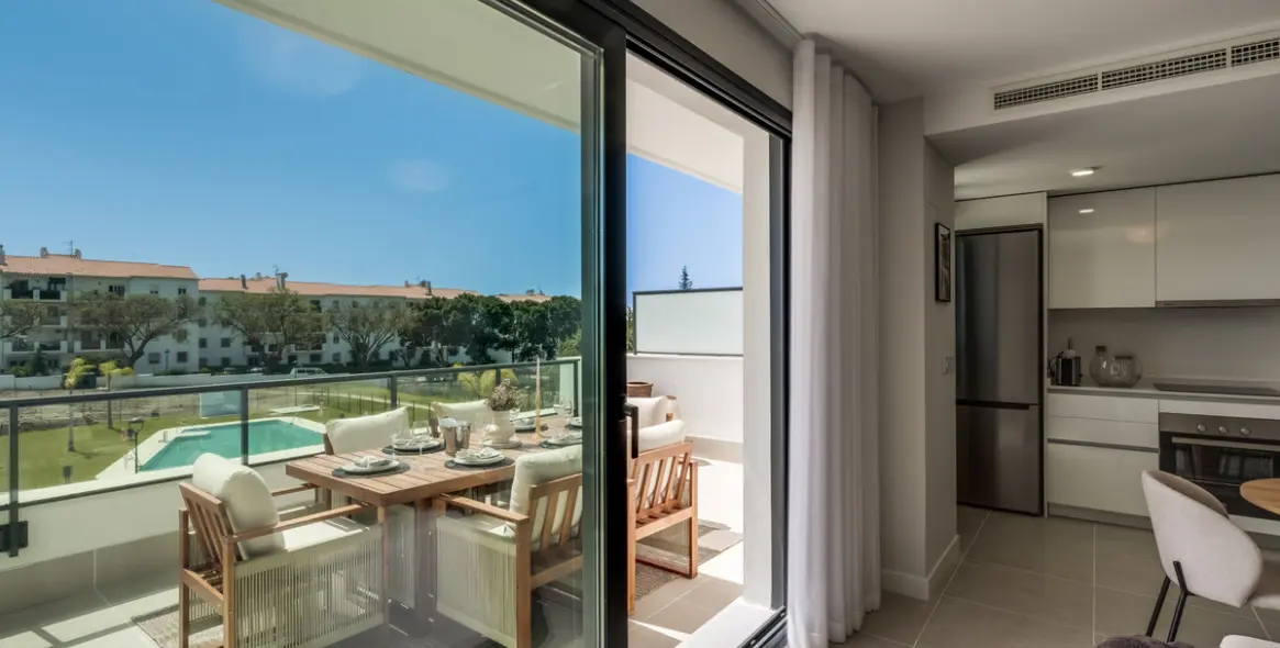 Sale of middle floor apartment in Estepona (district Estepona) 9