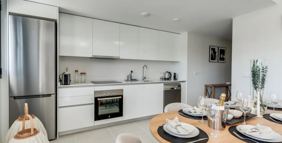 Продажа апартаментов на среднем этаже в Estepona 12