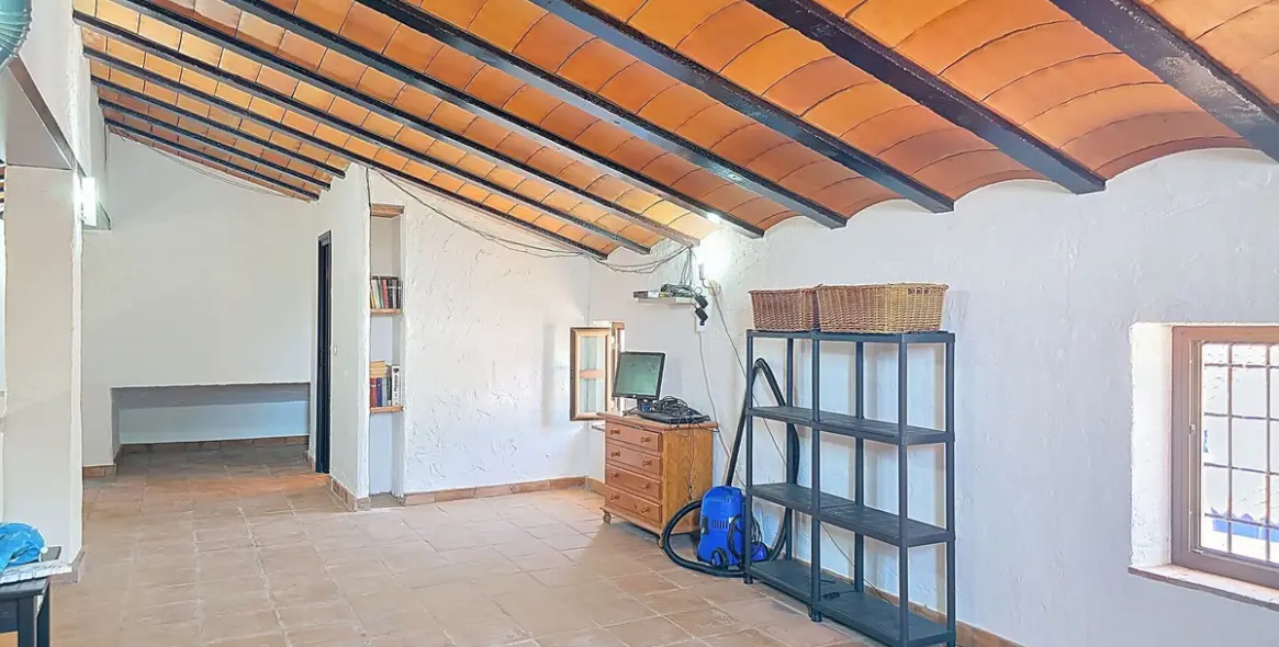 Sale of detached villa in Riogordo 30