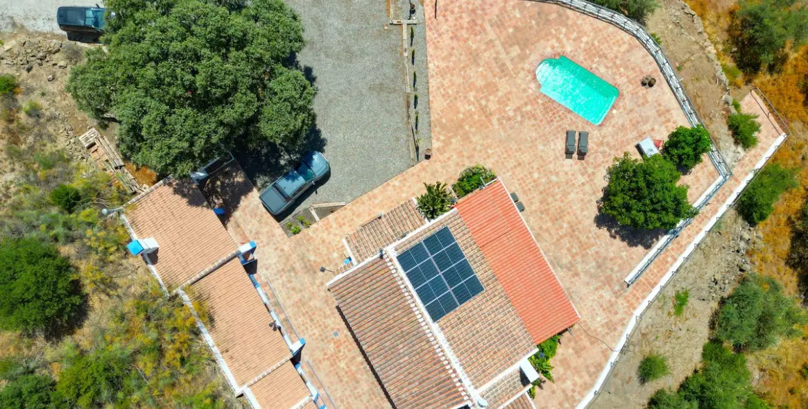 Sale of detached villa in Riogordo 58