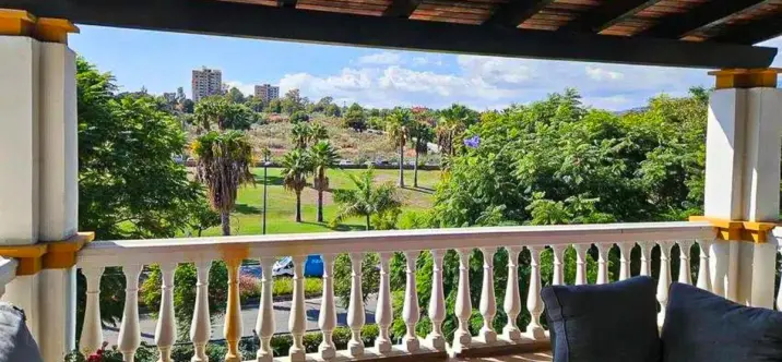 Продажа апартаментов на среднем этаже в Nueva Andalucía 2