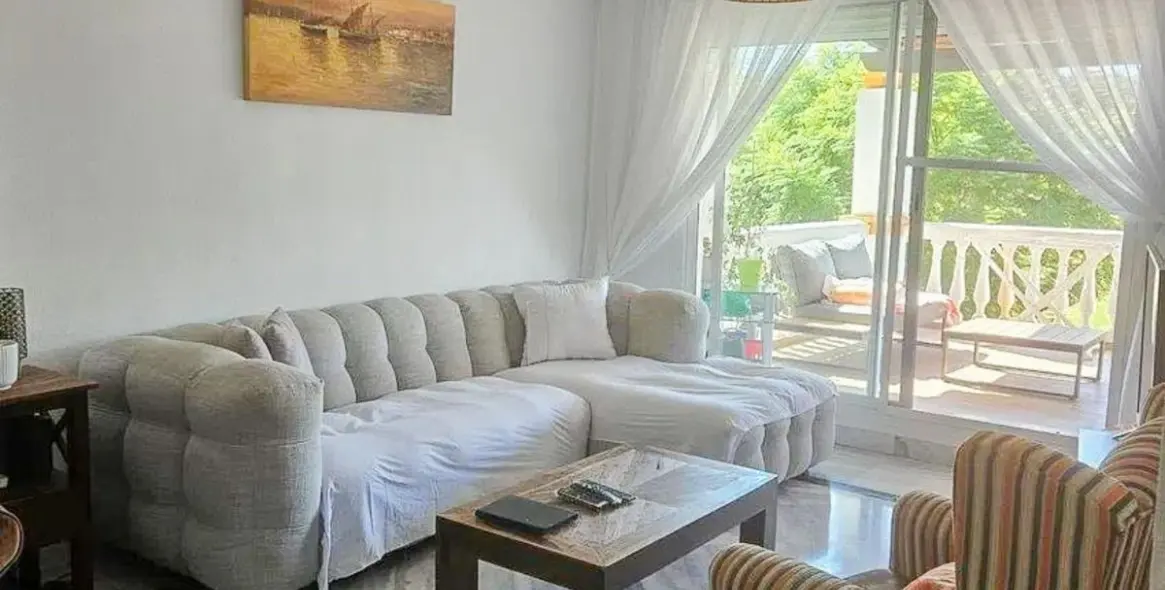 Продажа апартаментов на среднем этаже в Nueva Andalucía 8