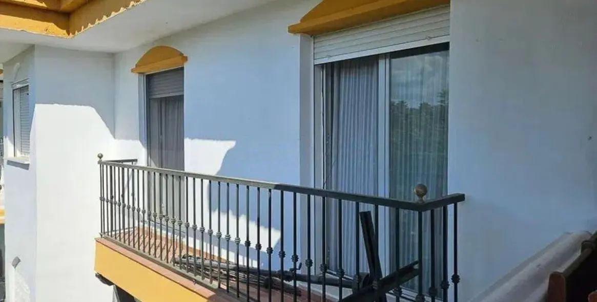 Продажа апартаментов на среднем этаже в Nueva Andalucía 16