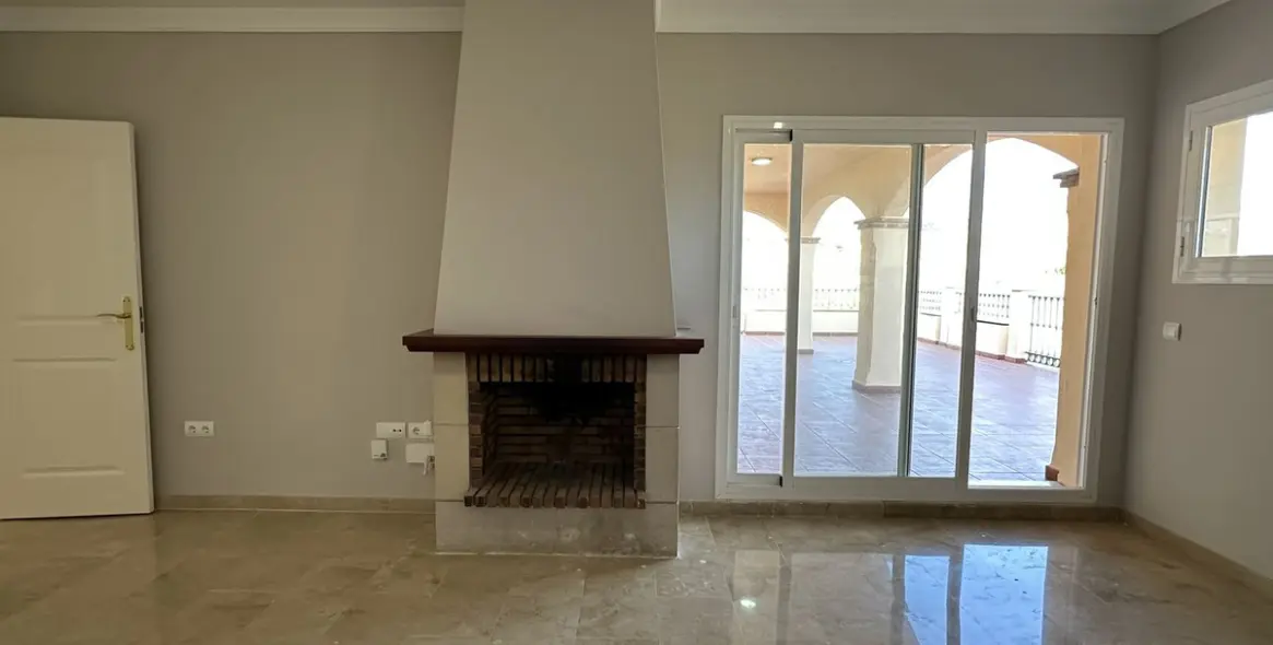 Sale of penthouse in Mijas Golf 14