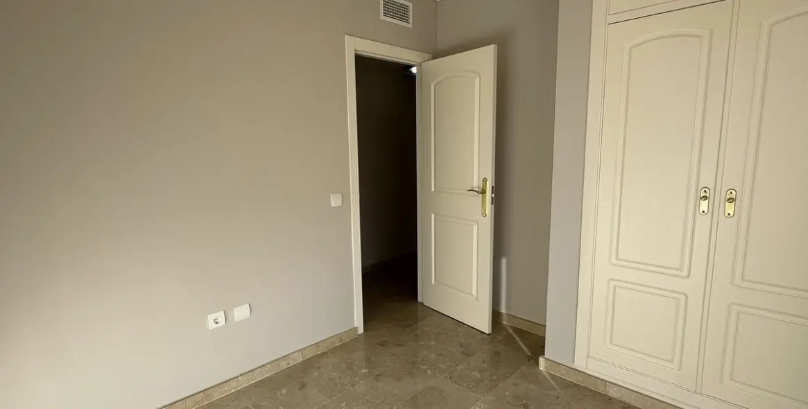 Sale of penthouse in Mijas Golf 23