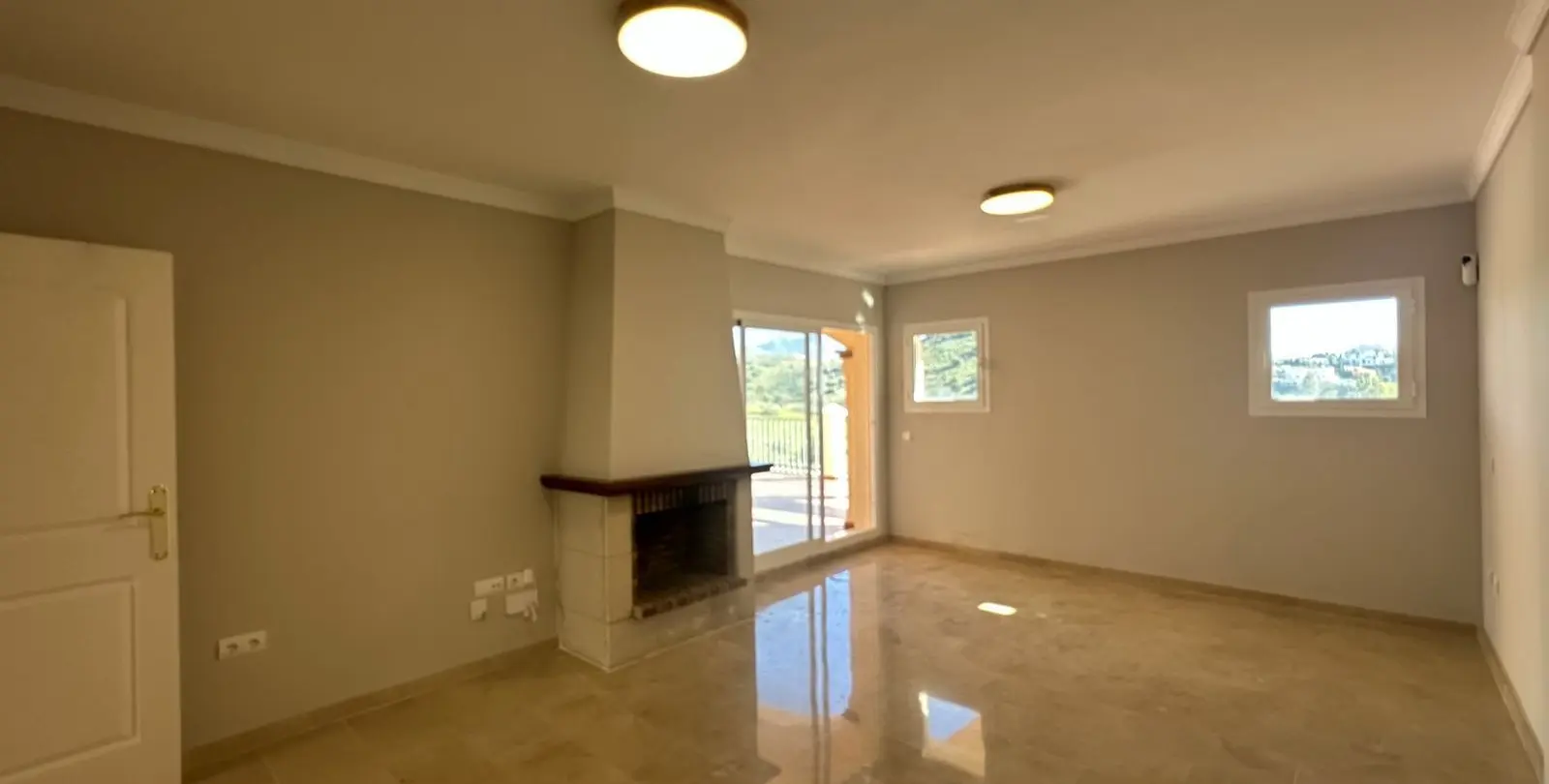 Sale of penthouse in Mijas Golf 12