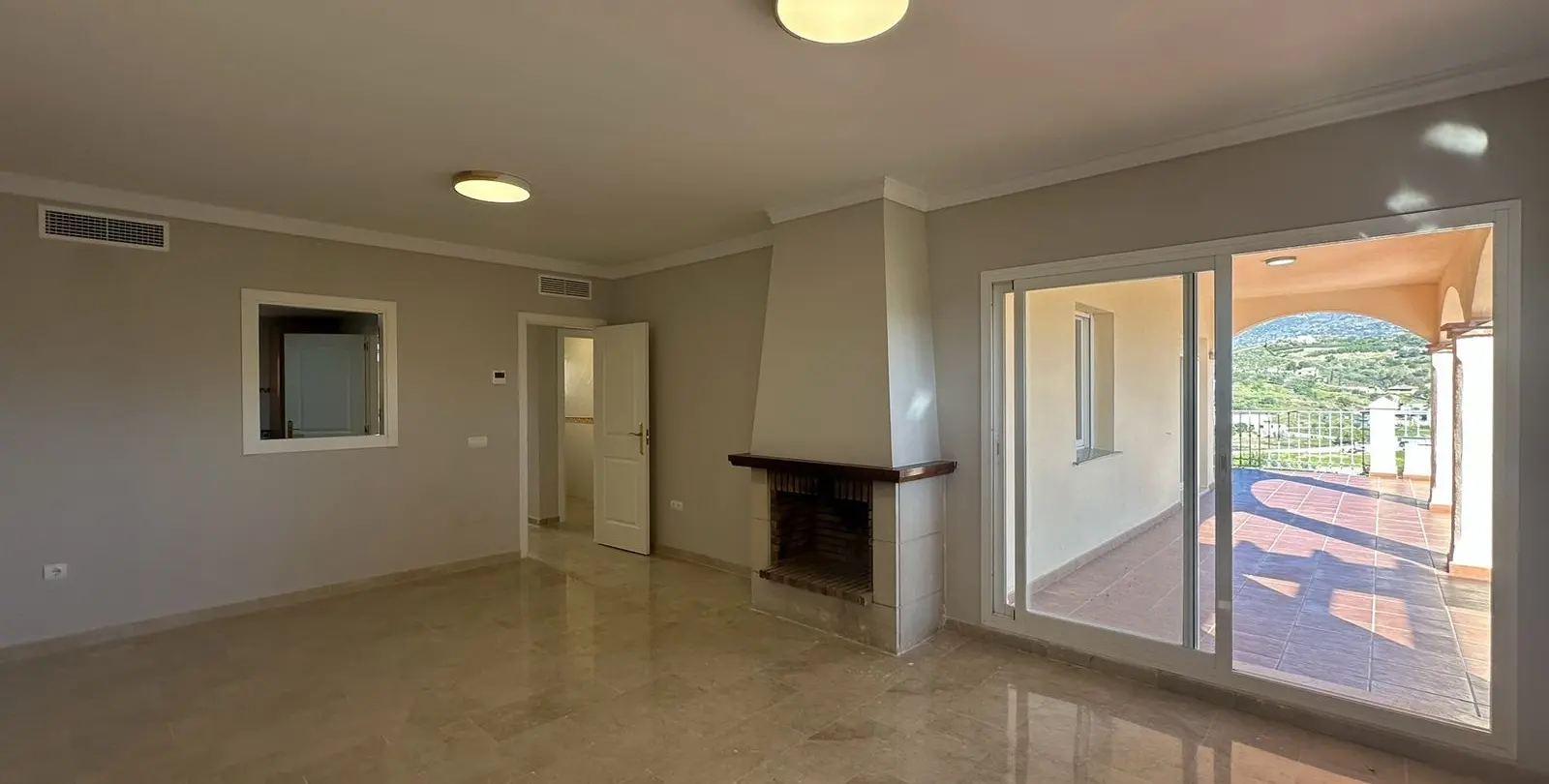 Sale of penthouse in Mijas Golf 15