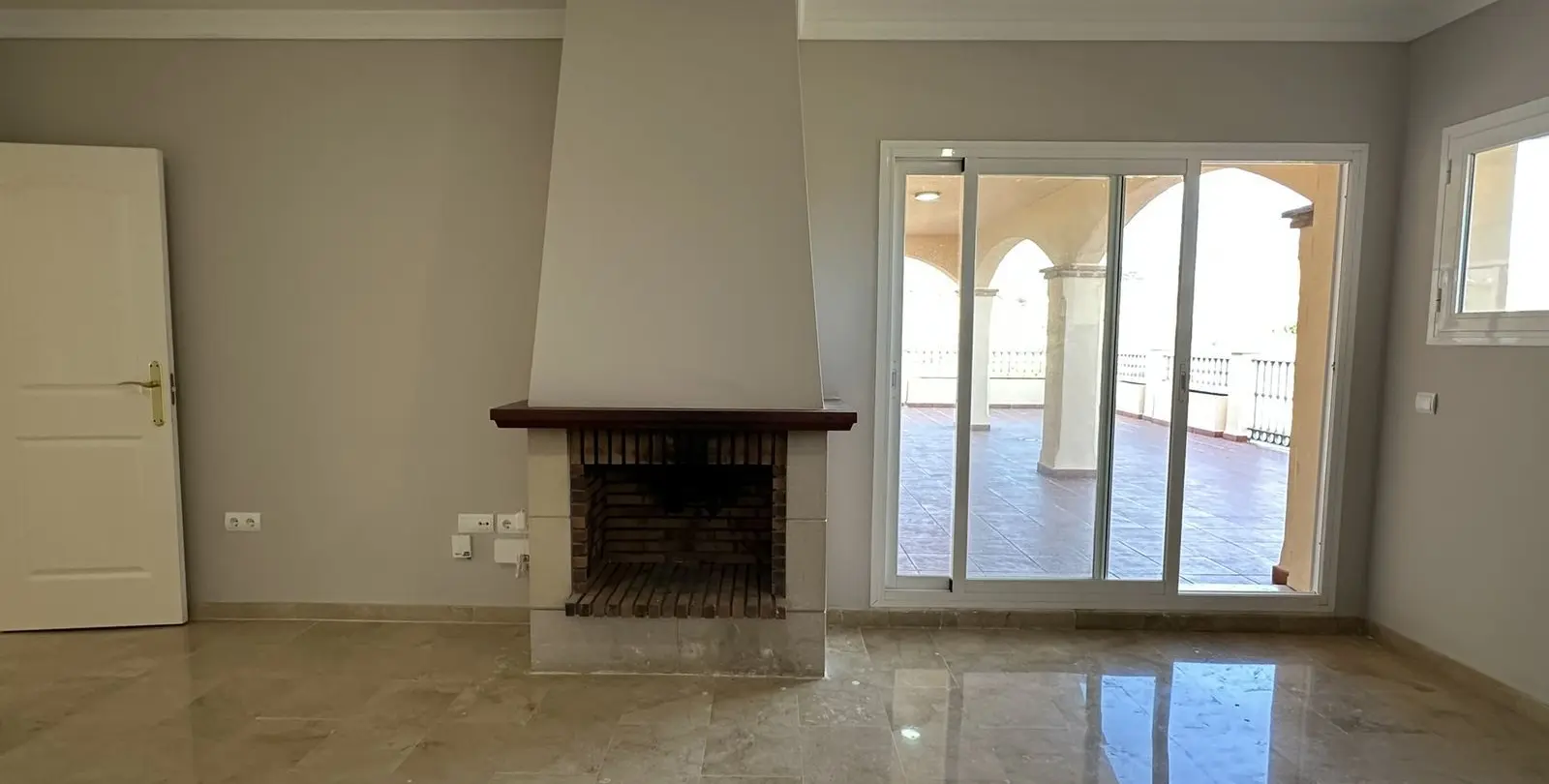 Sale of penthouse in Mijas Golf 16