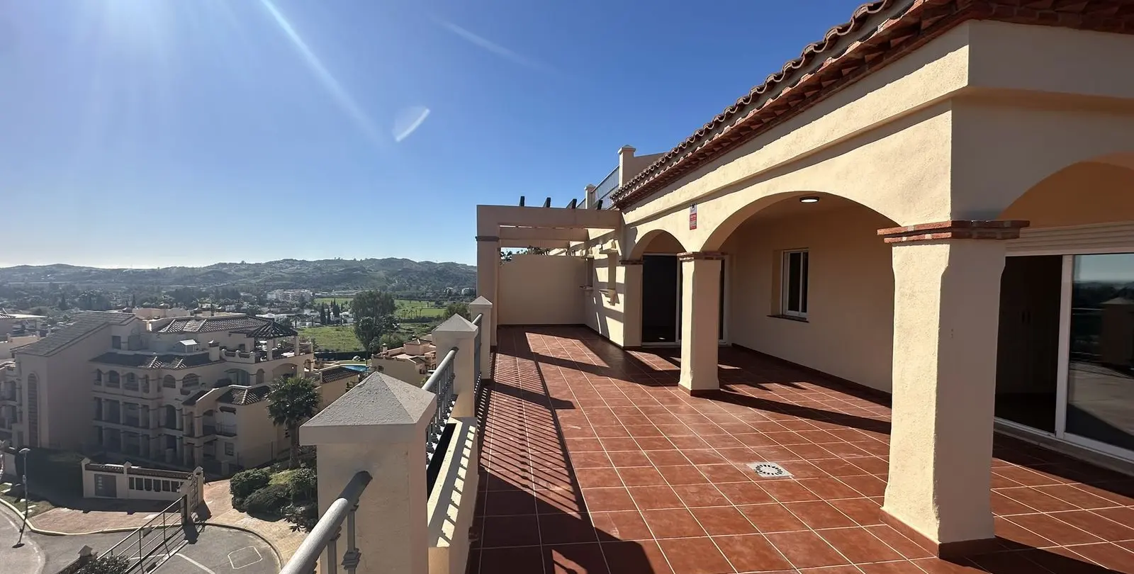 Sale of penthouse in Mijas Golf 42