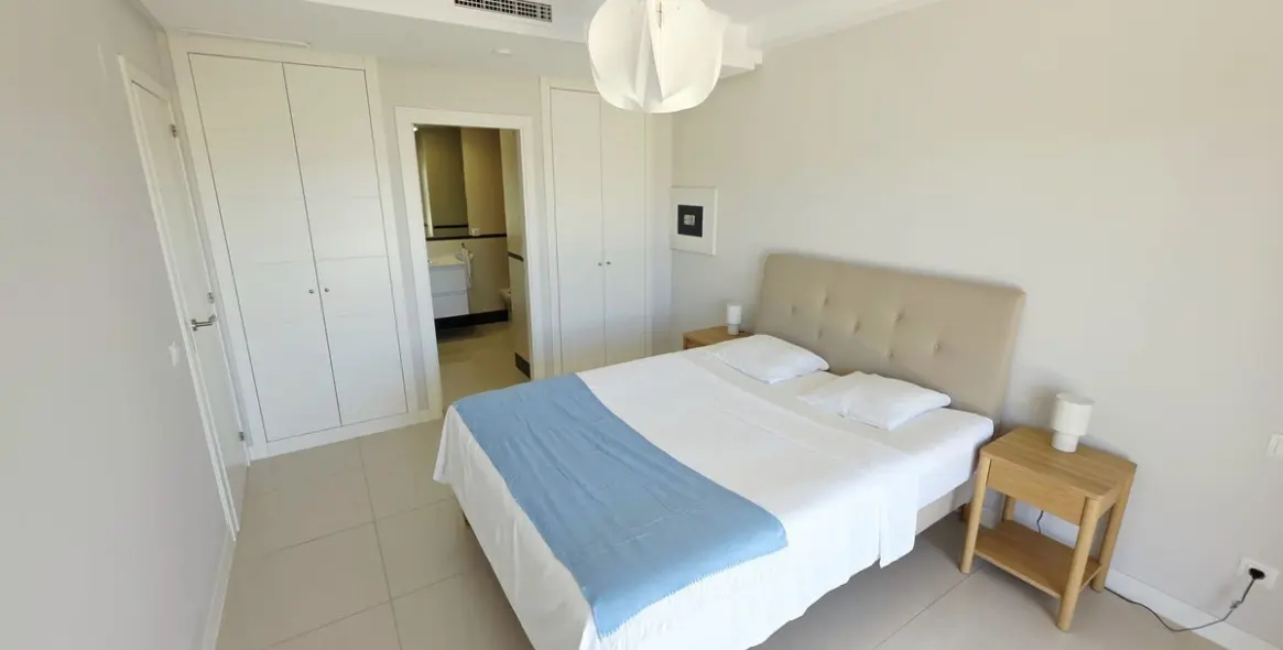 Sale of middle floor apartment in Estepona (district Estepona) 4