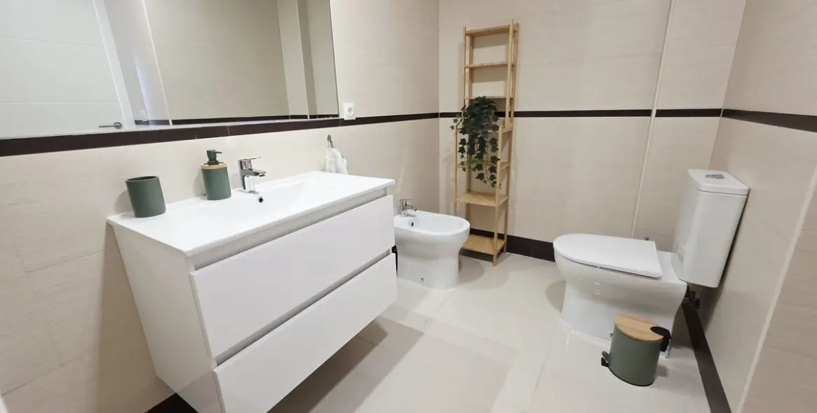 Sale of middle floor apartment in Estepona (district Estepona) 5