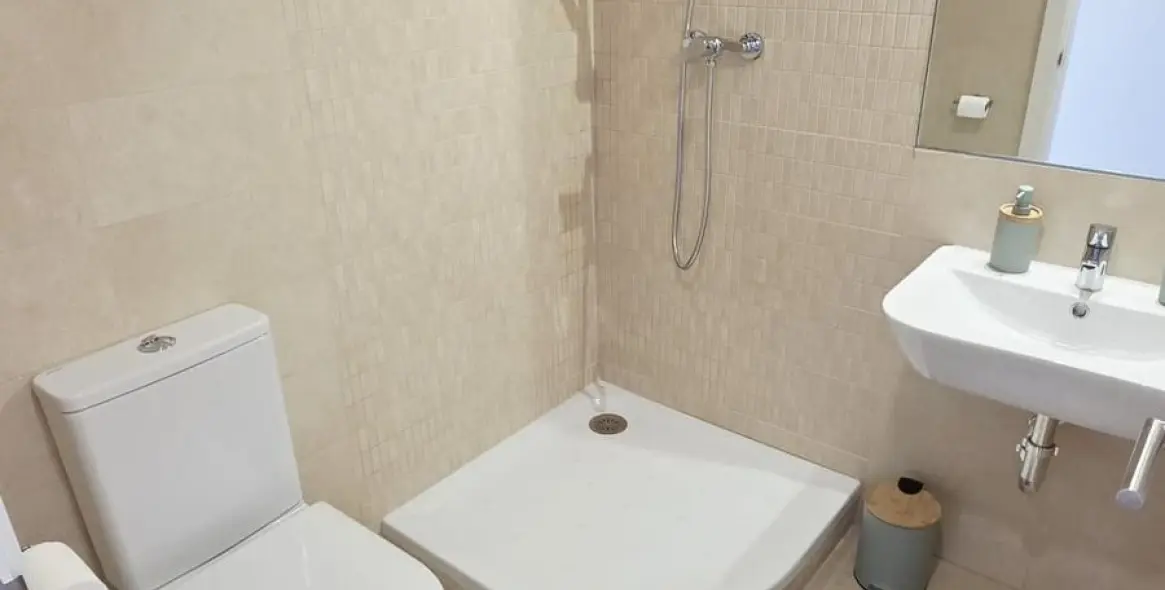 Sale of middle floor apartment in Estepona (district Estepona) 6