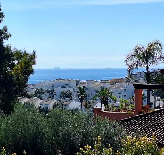 Sale of townhouse in La Duquesa