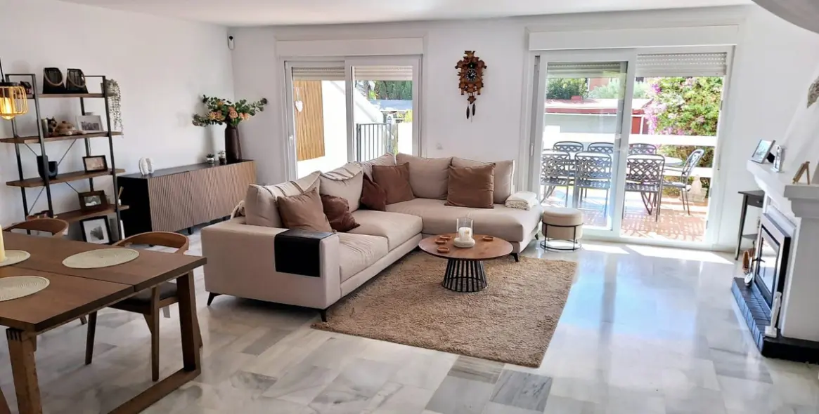 Sale of townhouse in La Duquesa 4