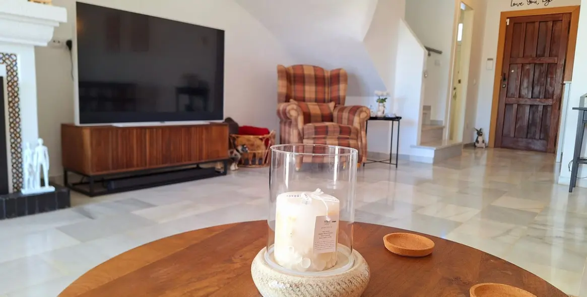 Sale of townhouse in La Duquesa 9