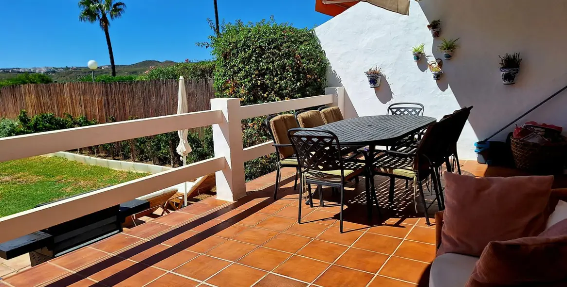 Sale of townhouse in La Duquesa 18