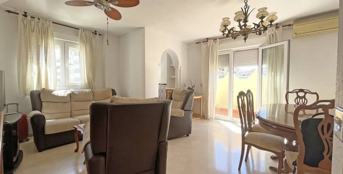 Продажа двухуровневых апартаментов в Estepona 3