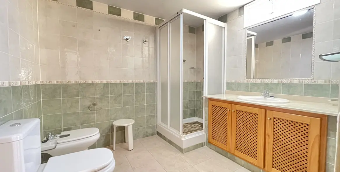 Sale of duplex in Estepona 17