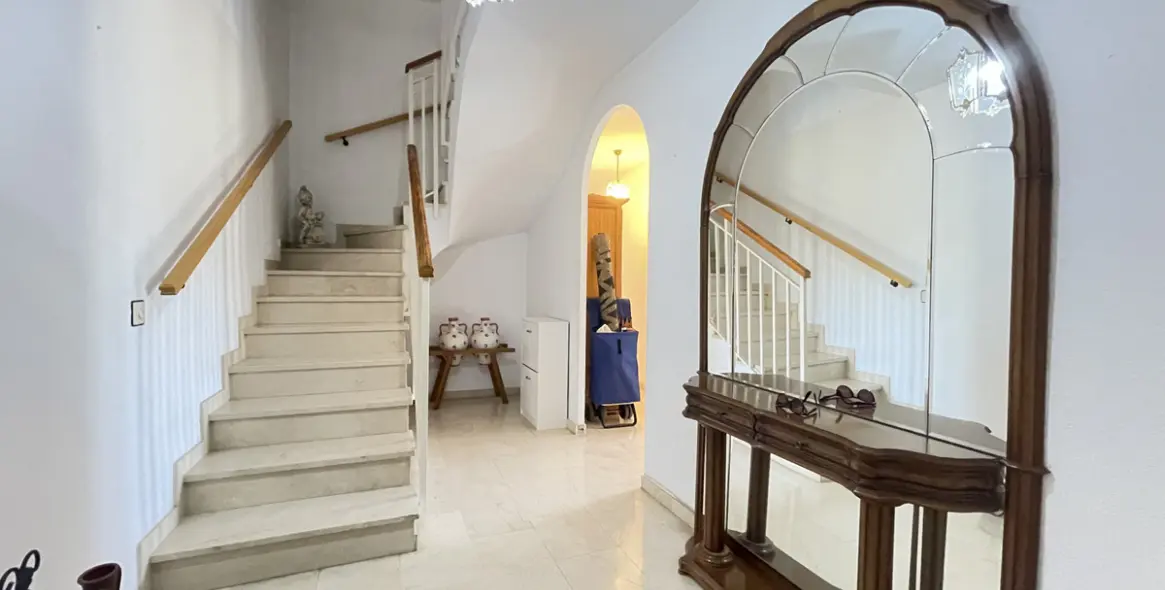 Sale of duplex in Estepona 19