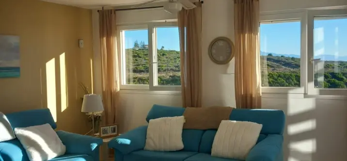 Sale of penthouse duplex in Manilva 4