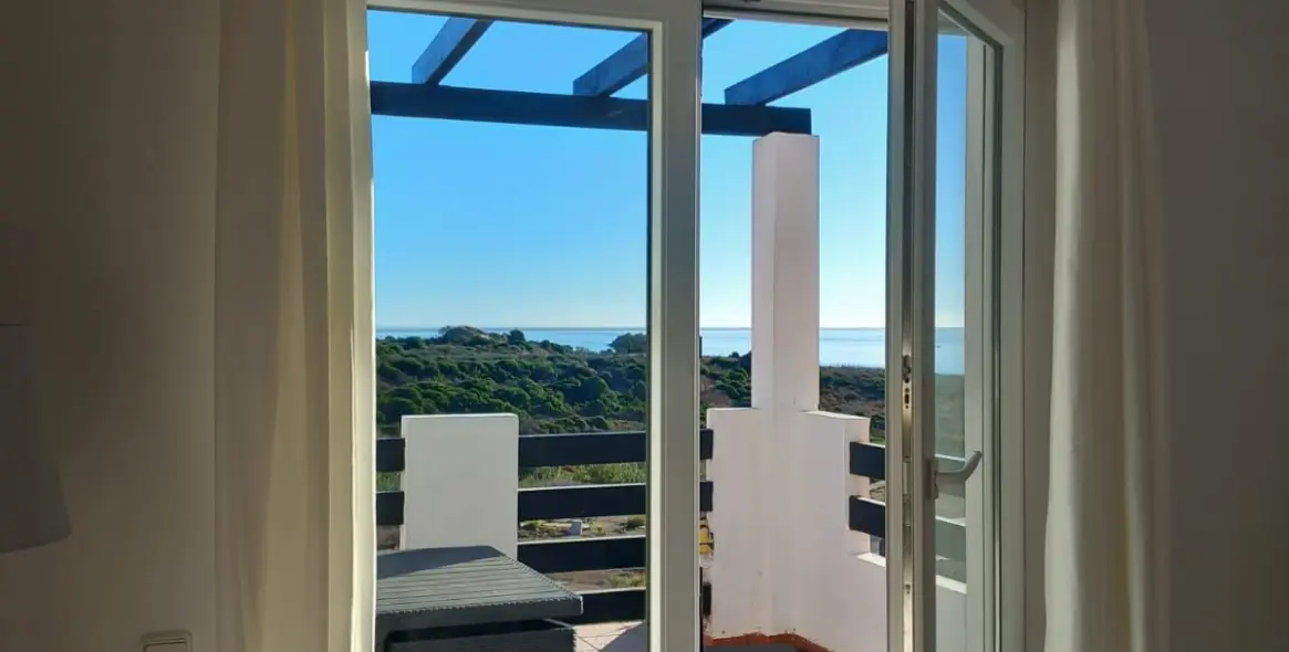 Sale of penthouse duplex in Manilva 8