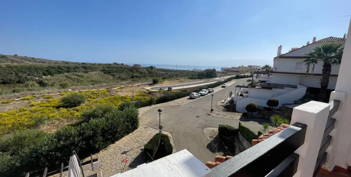 Sale of penthouse duplex in Manilva 12