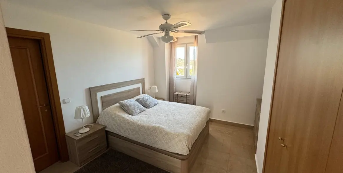 Sale of penthouse duplex in Manilva 17